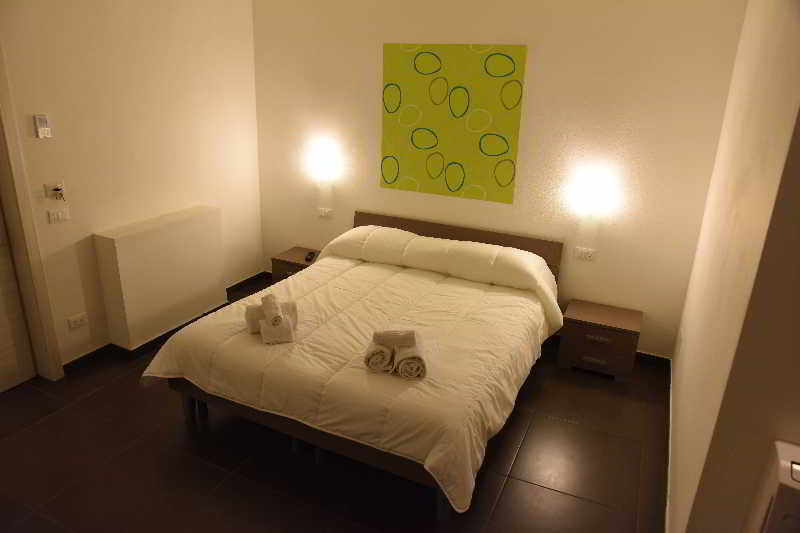 Up Room&Suite Lecce Exterior photo