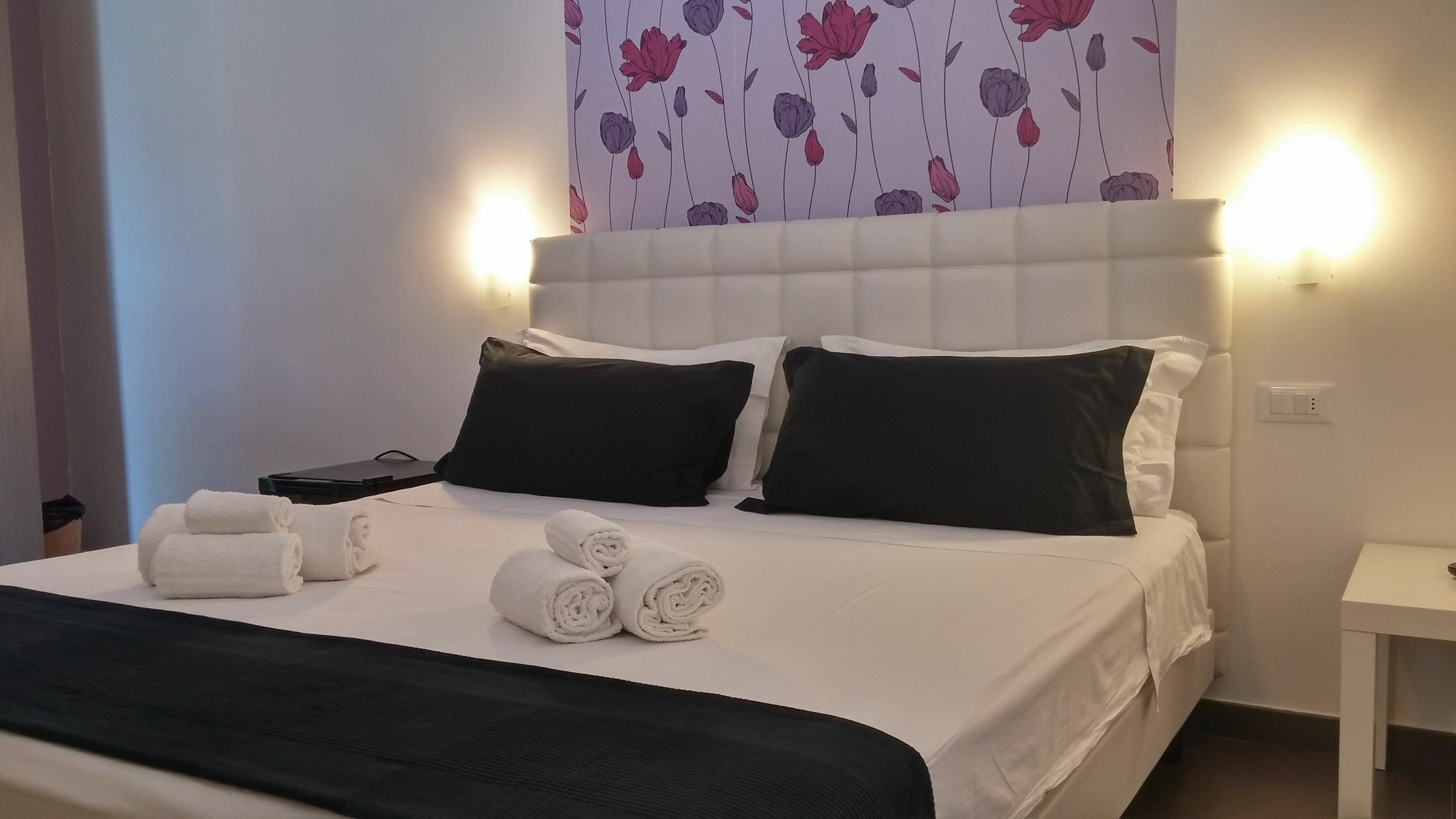 Up Room&Suite Lecce Exterior photo