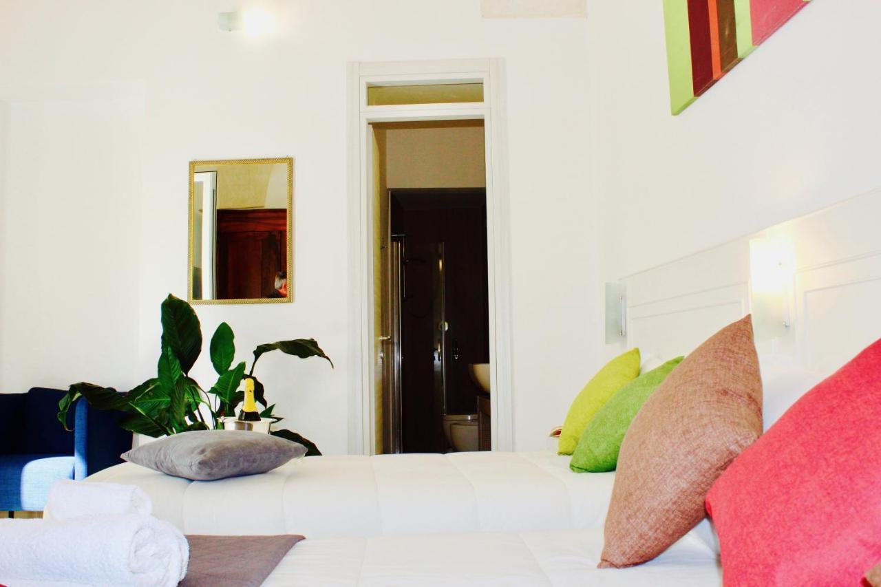 Up Room&Suite Lecce Exterior photo